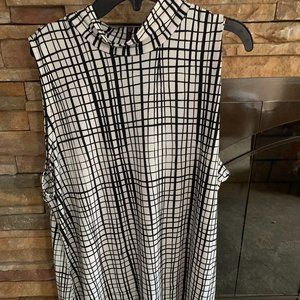 Worthington, size xl, white and black blouse, sleeveless small turtle neck
